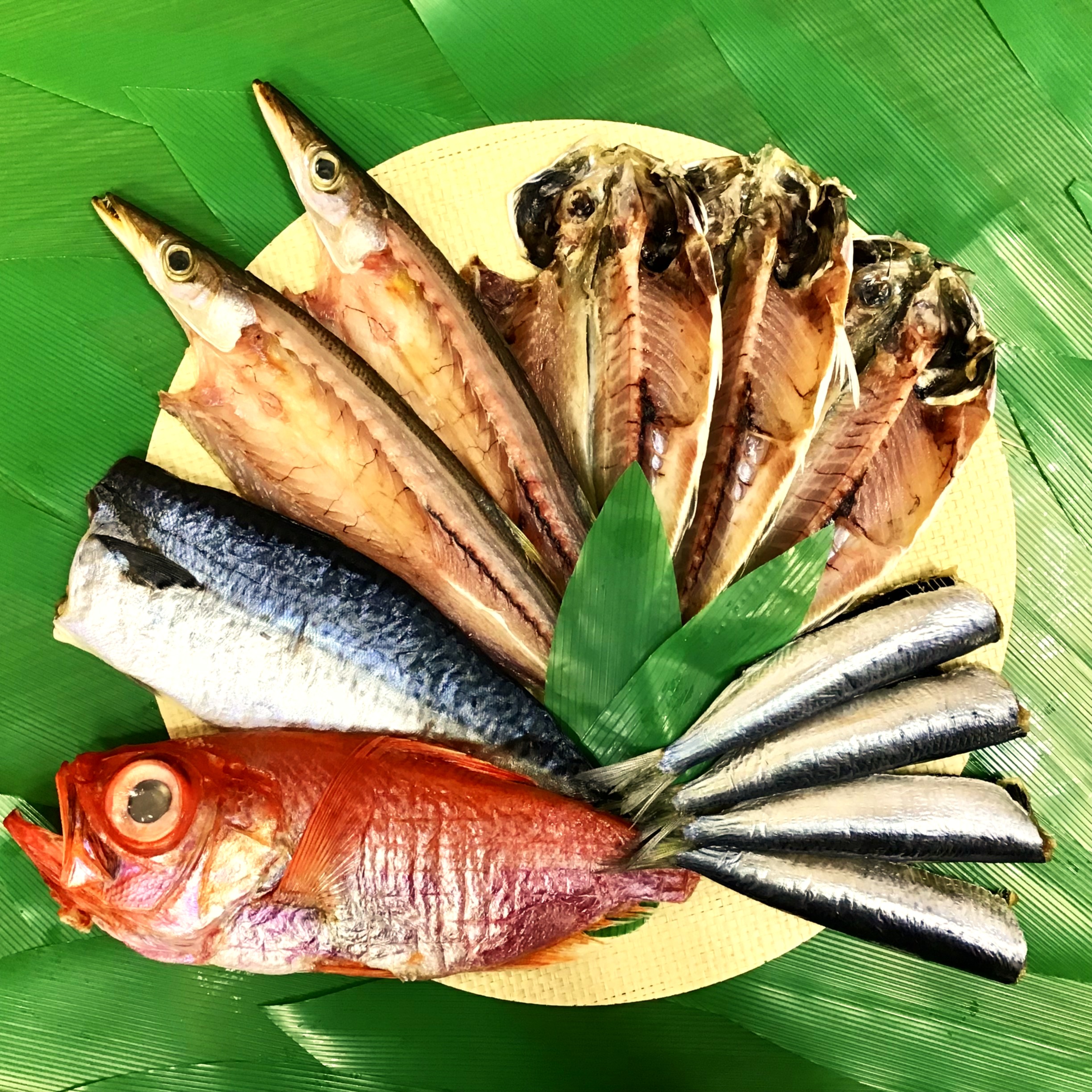 ひもの詰め合わせ