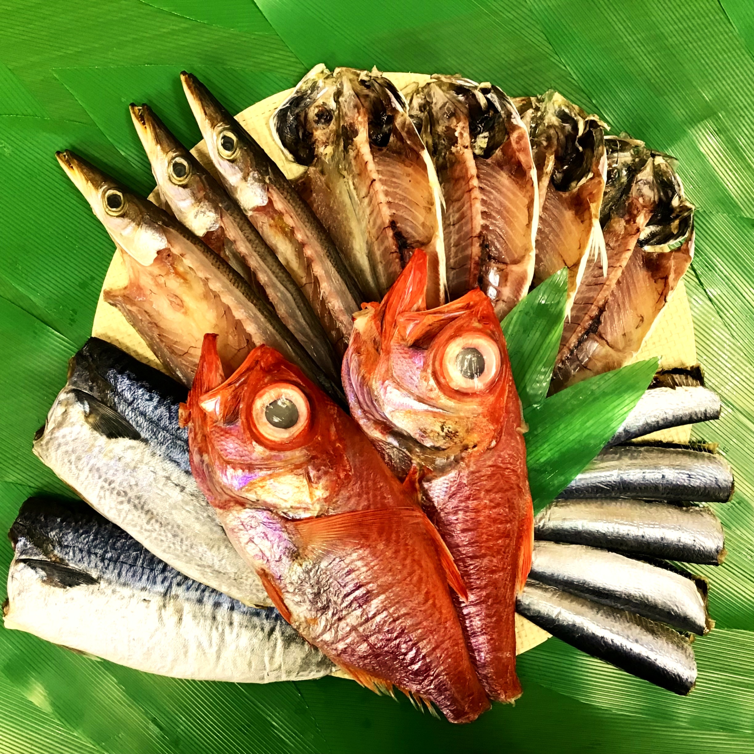 ひもの詰め合わせ